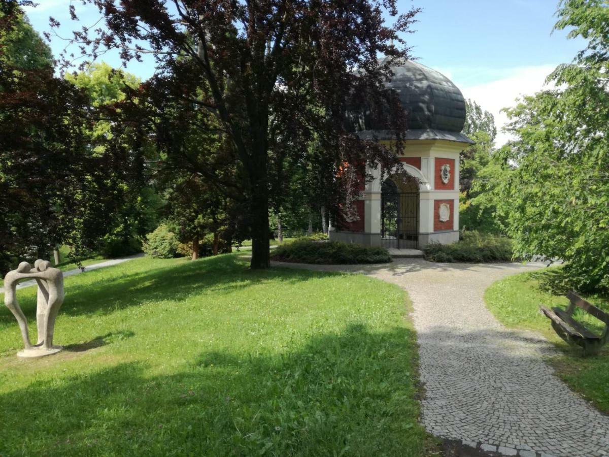 Apartman U Horynu - Sadova Ceska Trebova Buitenkant foto